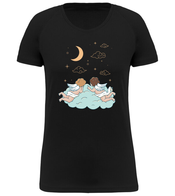  model  pe tricou