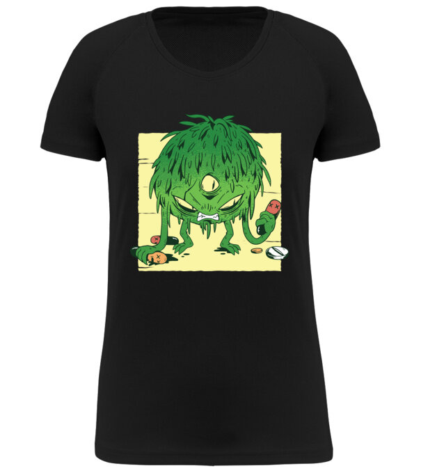  model  pe tricou