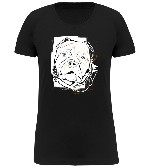 model  pe tricou
