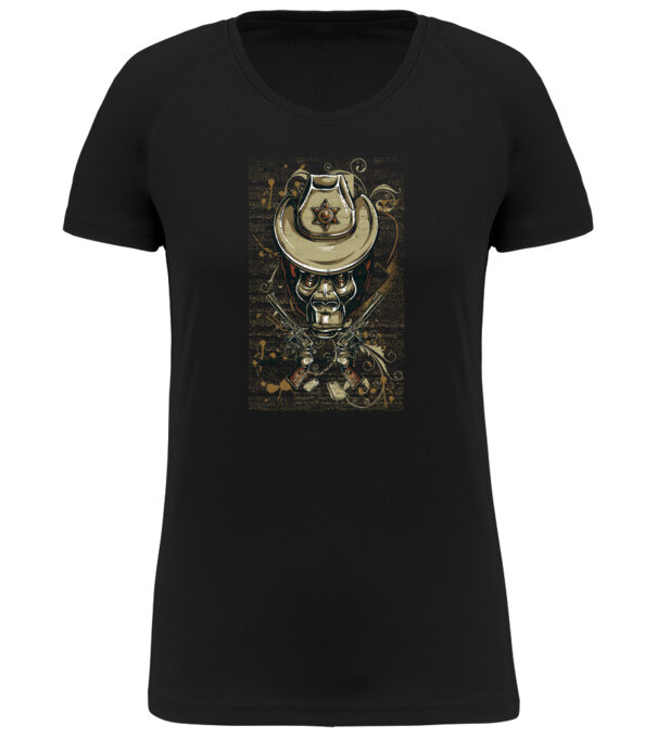  model  pe tricou
