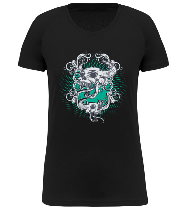  model  pe tricou