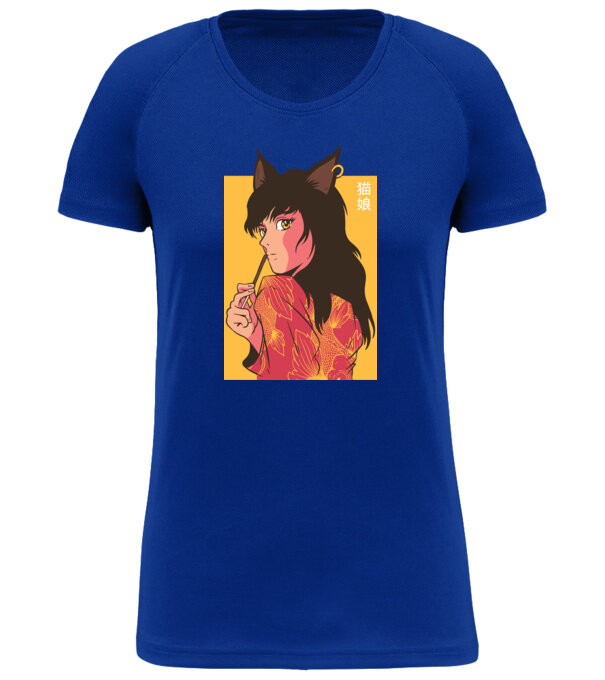  model  pe tricou
