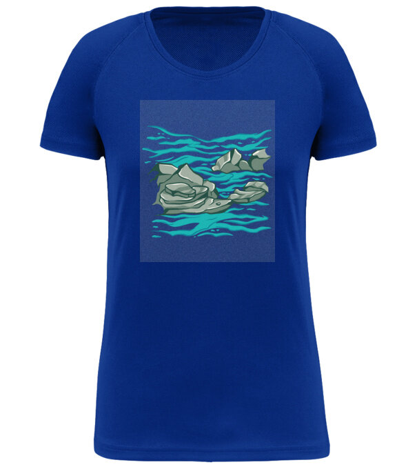  model  pe tricou
