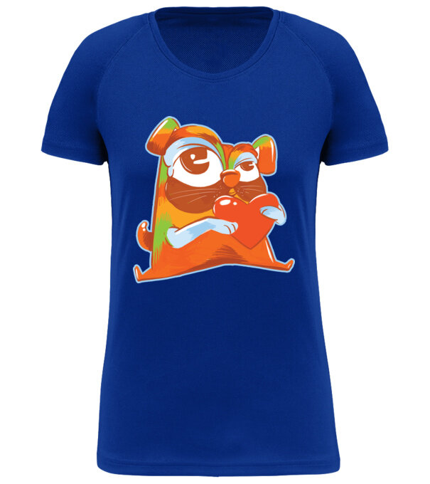  model  pe tricou