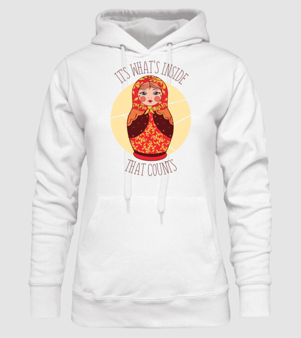 Interiorul contează - păpușă Mamushka model alb pe tricou
