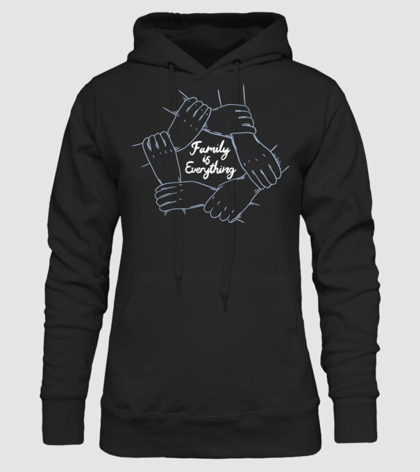Familia este totul model negru pe tricou
