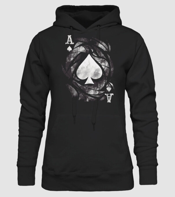 As de pică model negru pe tricou
