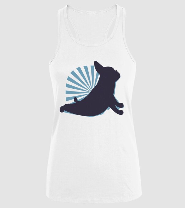 Mops Yoga model alb pe tricou