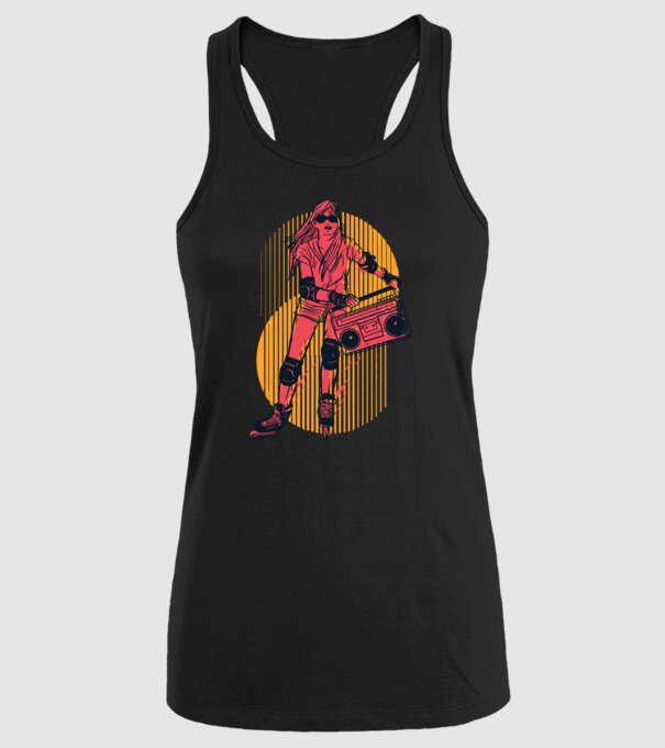 Fată skate model negru pe tricou