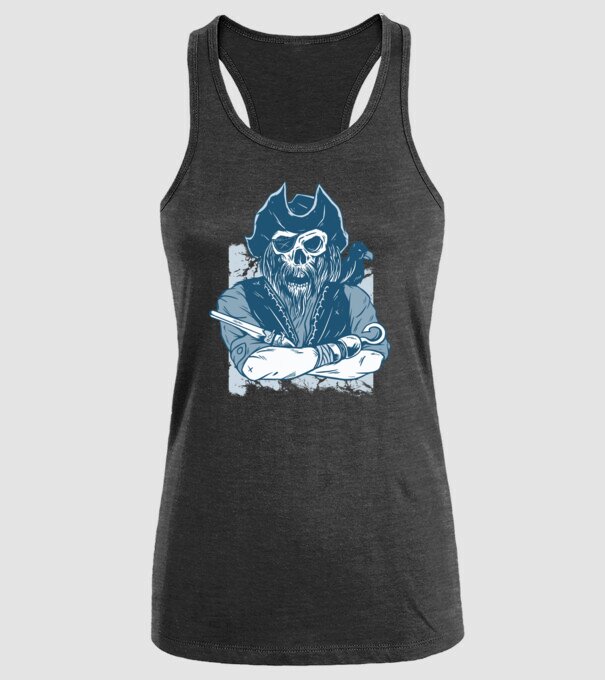 Pirat model negru pe tricou