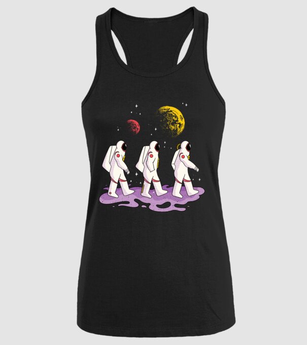 Plimbare Astronaut model negru pe tricou