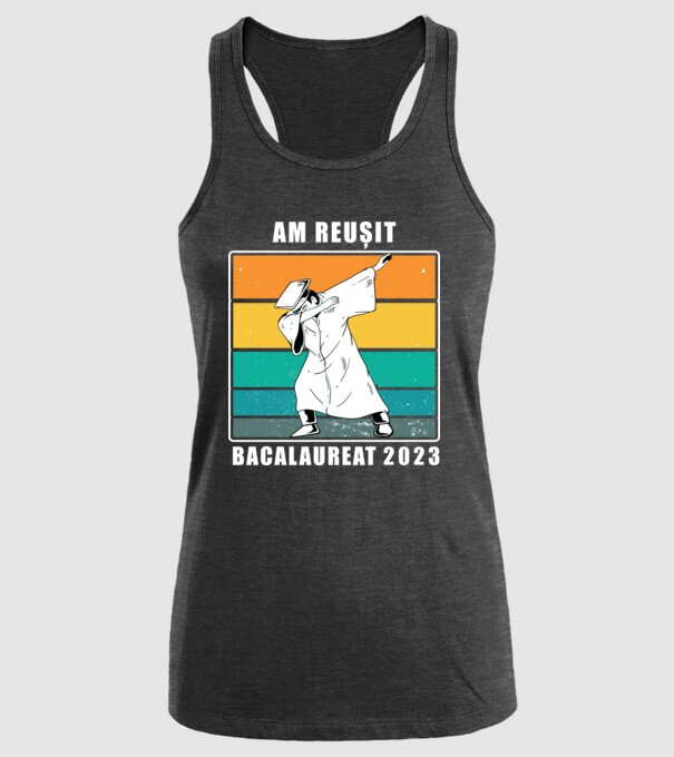 Am reușit 2023 model negru pe tricou