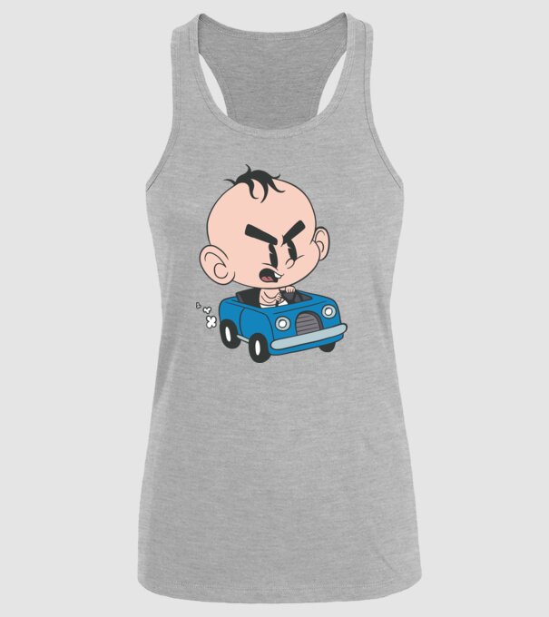Copilaș cu mașină model gri pe tricou