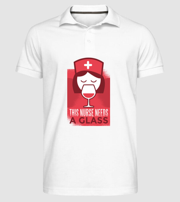 Această asistentă are nevoie de un pahar de vin model alb pe tricou