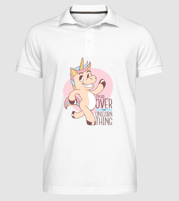Am trecut de mult peste perioada de Unicorn model alb pe tricou