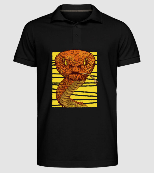 Cap de șarpe model negru pe tricou