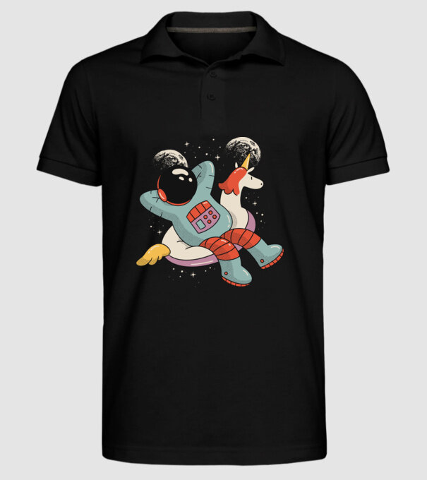 Odihnă Astronaut model negru pe tricou
