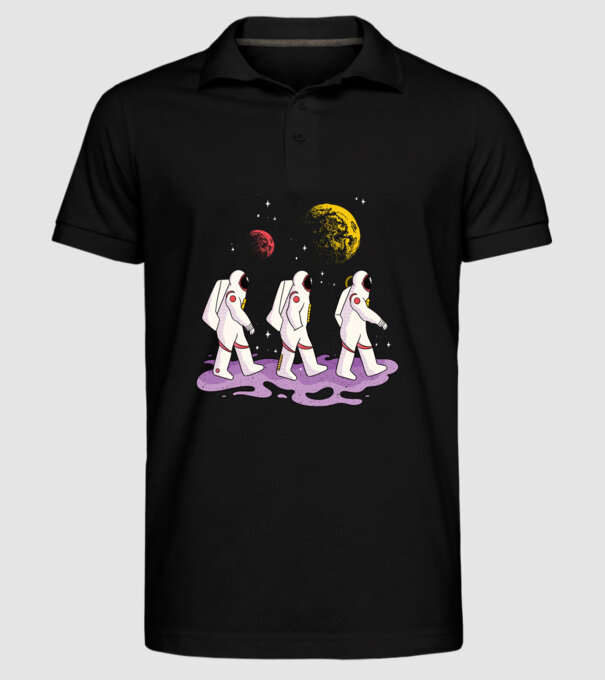 Plimbare Astronaut model negru pe tricou