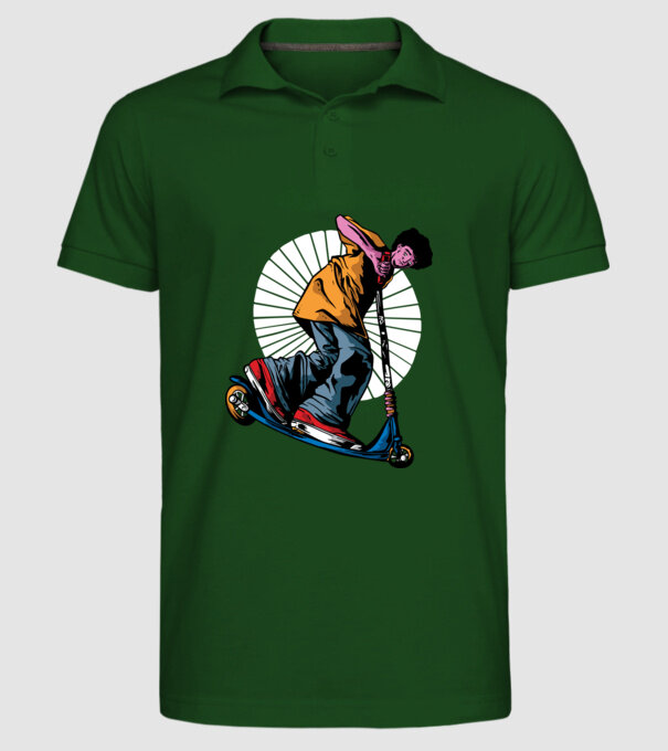 Copil cu trotinetă model verde închis pe tricou