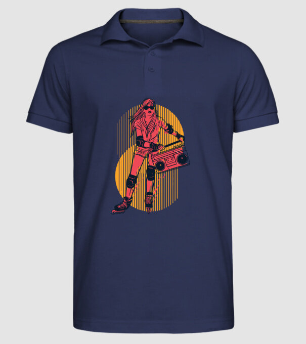 Fată skate model albastru închis pe tricou