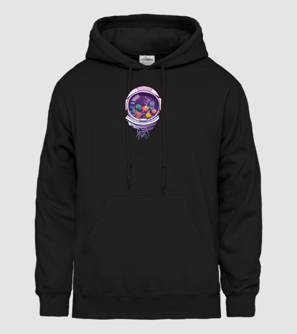 Cască de astronaut model negru pe tricou
