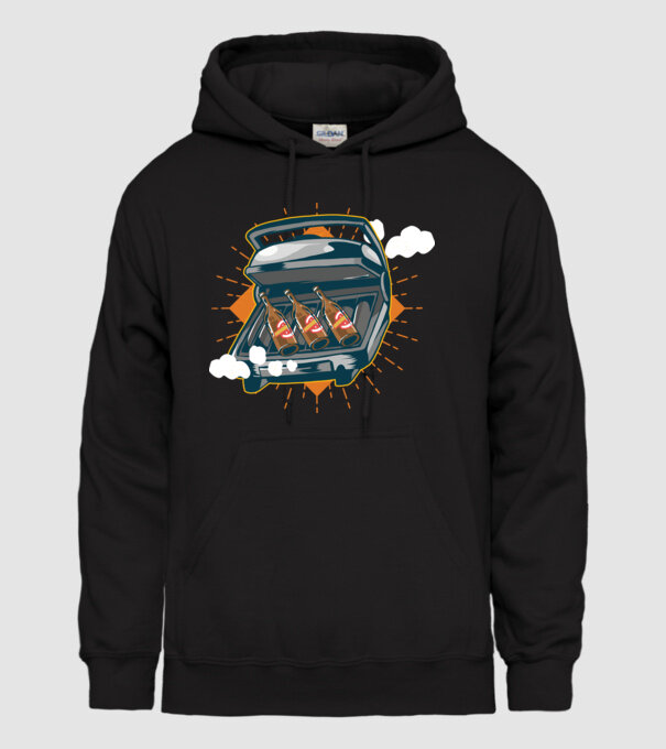 Bere BBQ model negru pe tricou