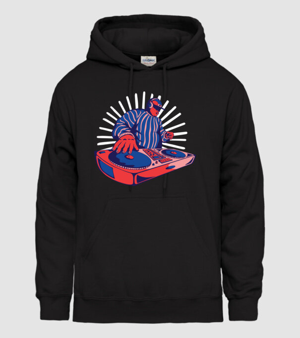 DJ disc jockey model negru pe tricou
