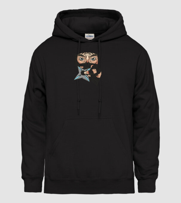 Cap de ninja model negru pe tricou