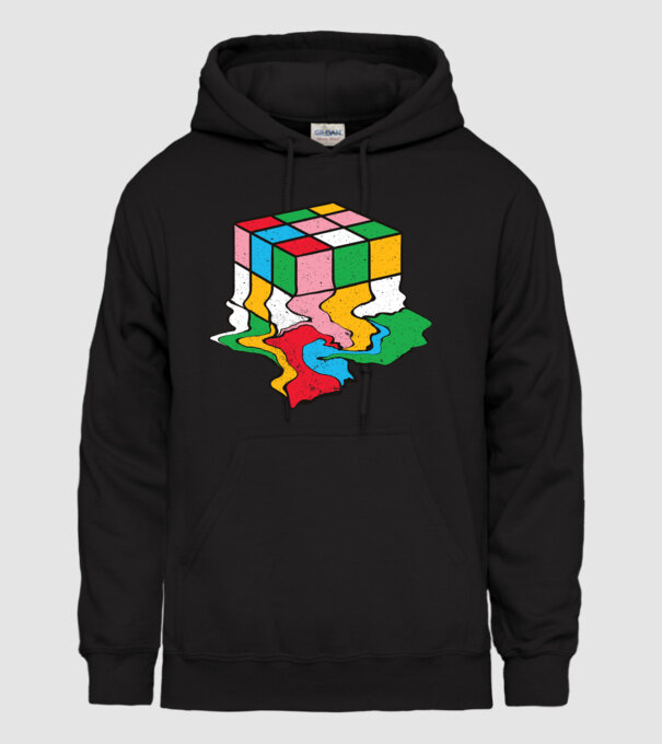 Cub Rubik topindu-se model negru pe tricou