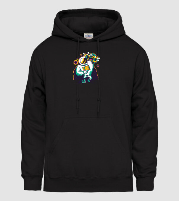 Astronaut cu casetofon model negru pe tricou