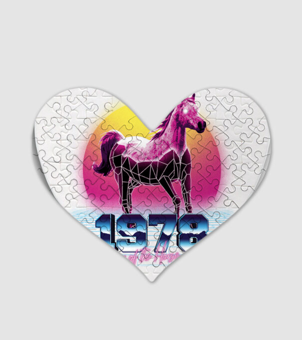 1978 Year of the Horse model alb pe tricou
