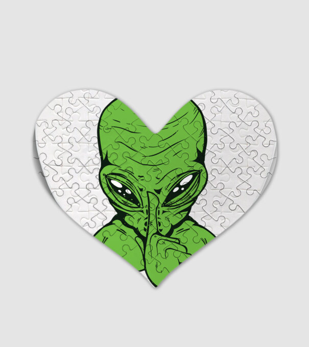 Alien Psst model alb pe tricou