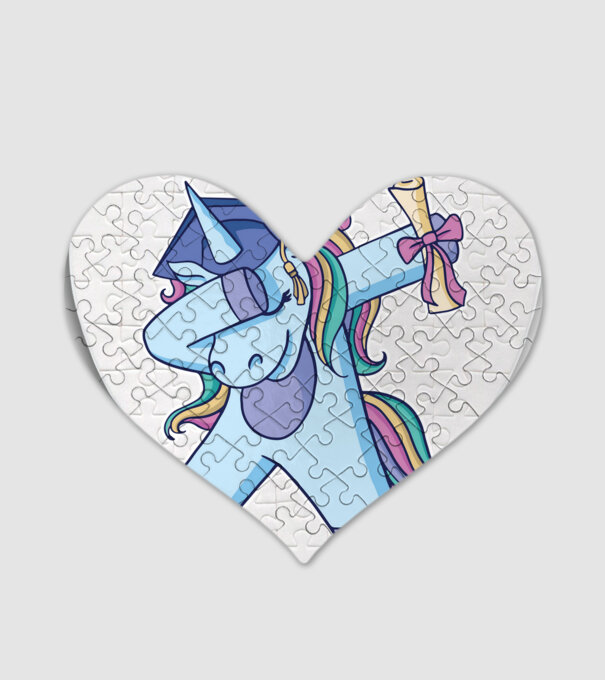 Unicorn Absolvent model alb pe tricou