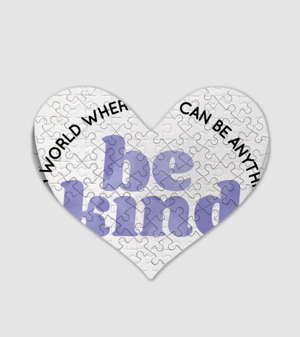 Be kind model alb pe tricou