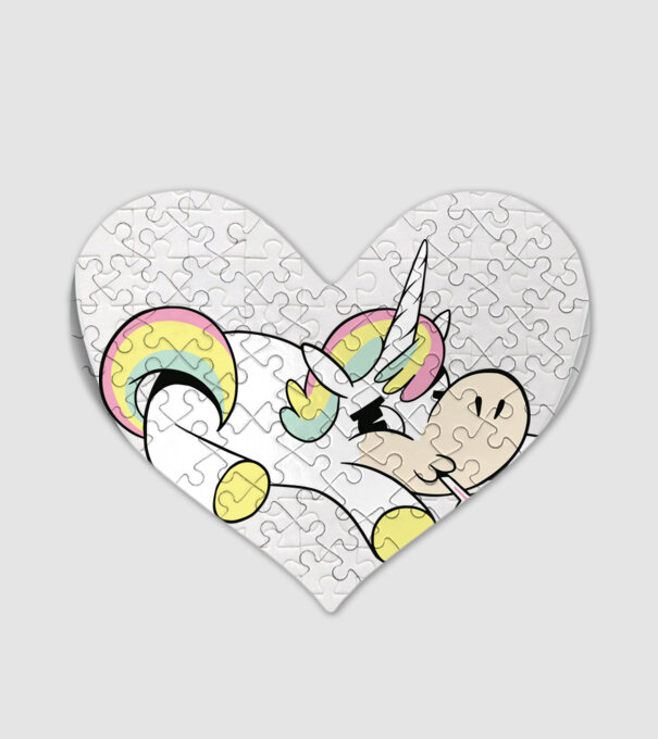 Unicorn bolnav model alb pe tricou