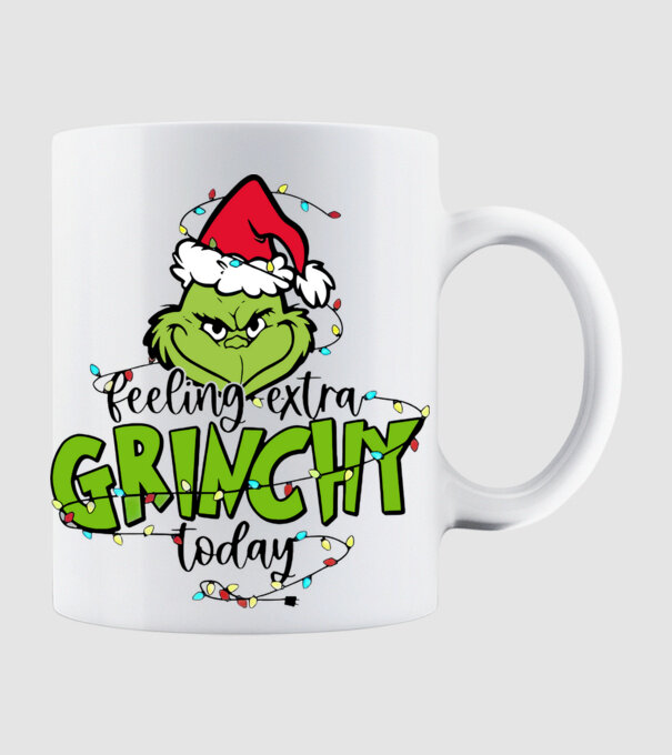 Feeling extra Grinchy today model alb pe tricou