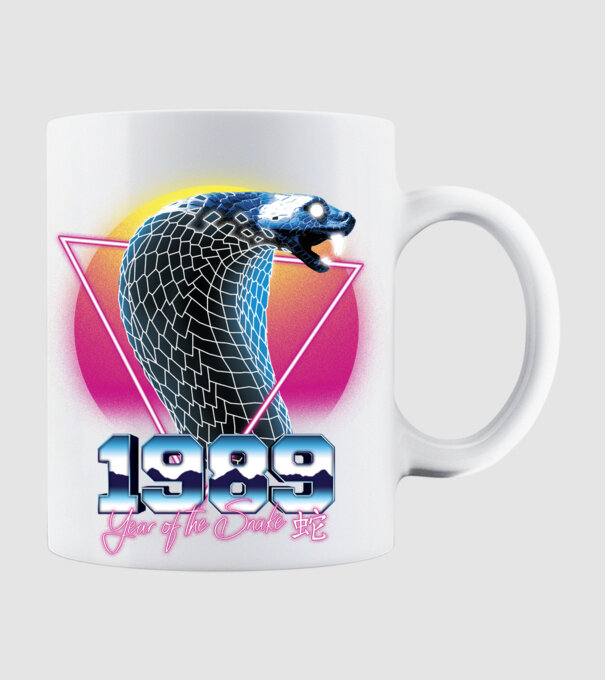 1989 Year of the Snake model alb pe tricou