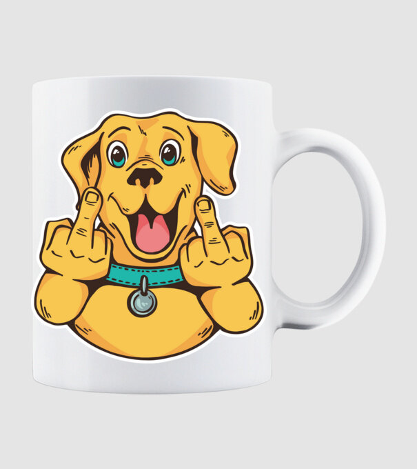 Golden Retriever arată degetul model alb pe tricou