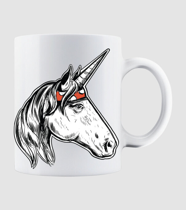 Cal Unicorn model alb pe tricou