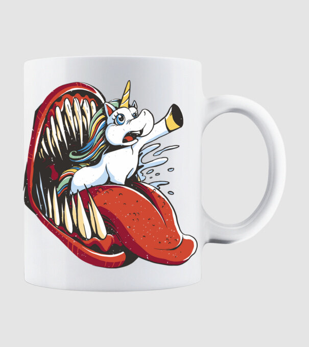 În gura monstrului Unicorn model alb pe tricou