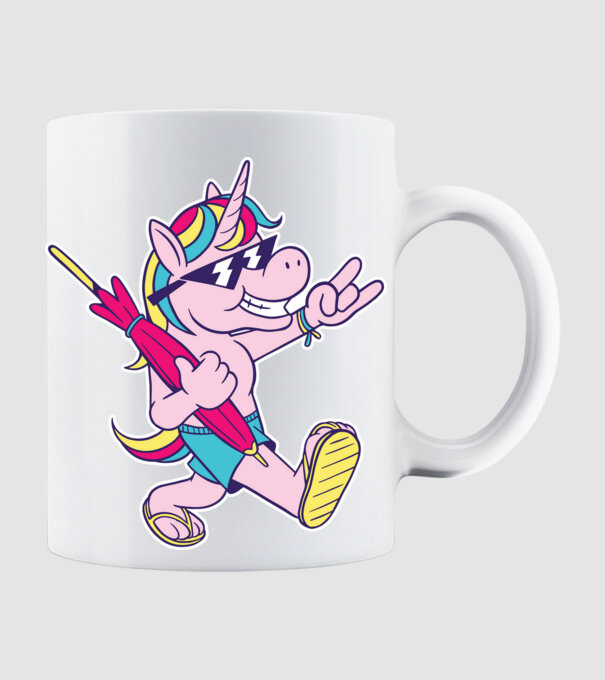 Unicorn În vacanță model alb pe tricou
