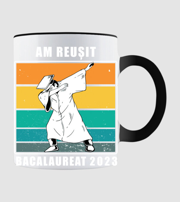 Am reușit 2023 model negru pe tricou