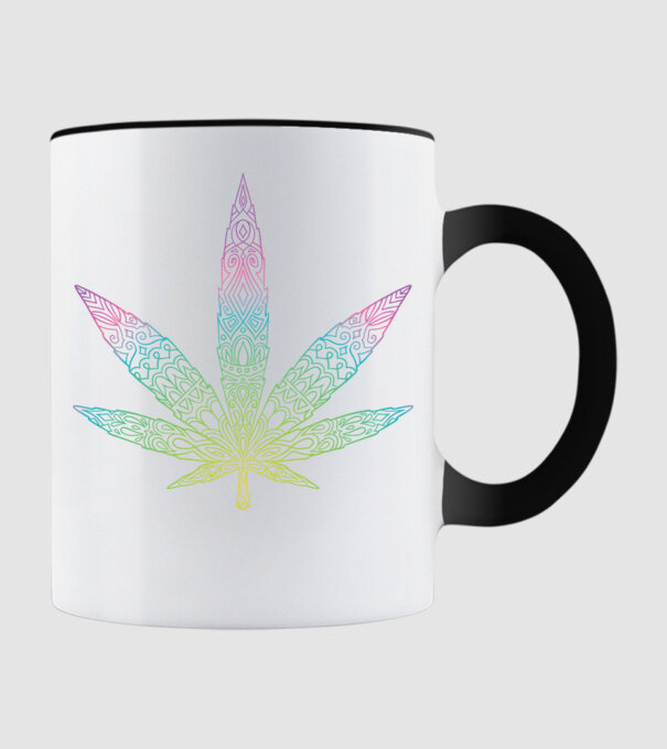 Frunză colorată de marijuana model negru pe tricou