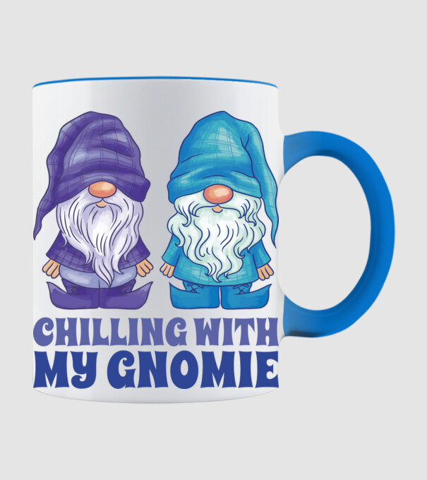 Chilling with my Gnomie model albastru deschis pe tricou
