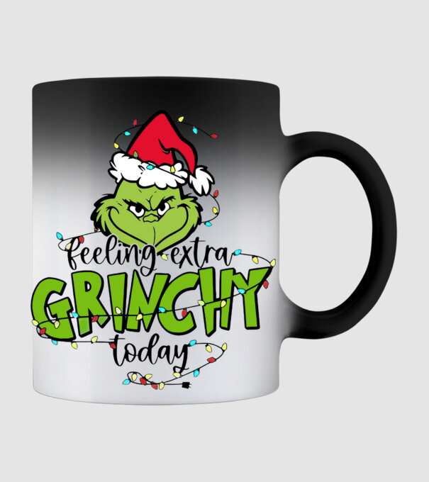 Feeling extra Grinchy today model negru pe tricou