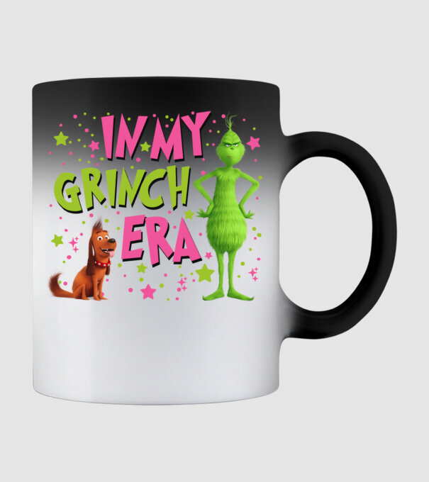 In my Grinch era model negru pe tricou