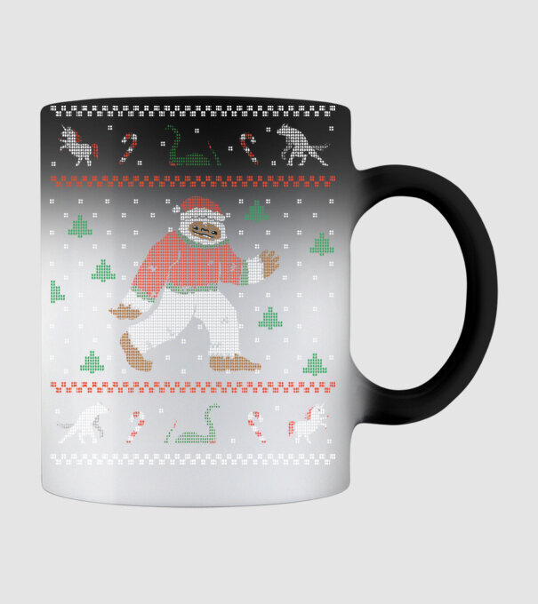 Ugly Sweater Yeti model negru pe tricou