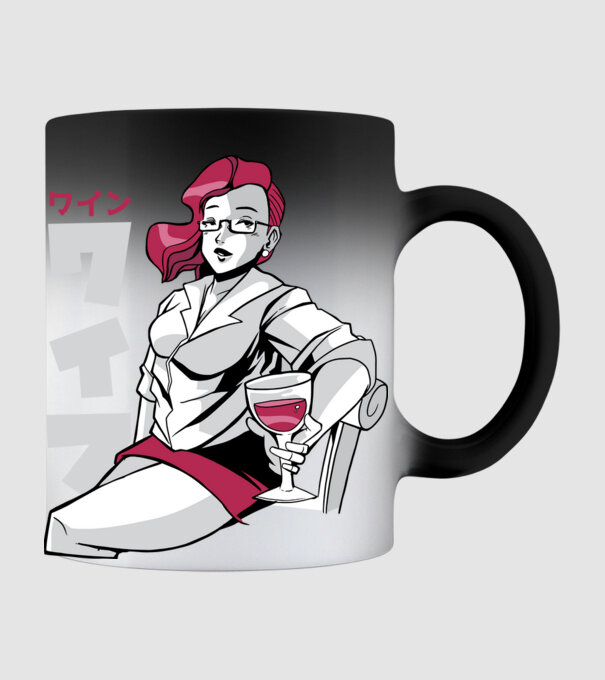 Anime fată cu vin model negru pe tricou