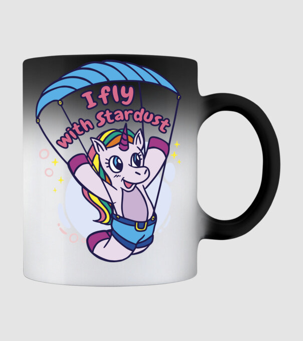 Unicorn parașutist model negru pe tricou