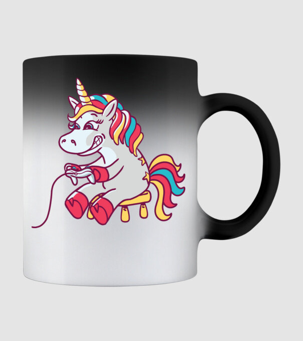 Gamer Unicorn model negru pe tricou